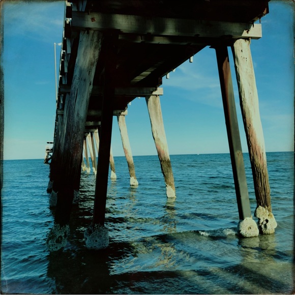 Meet your Posher, Alix - Picture 2 of 3